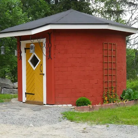 Campingplatz Laiskan Kartano 3*